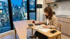 物価高のいま、年金暮らしは月いくら足りない？公的データで見る赤字額・貯蓄の目安と家計点検