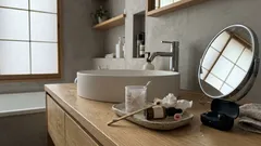 耳あかはなぜ“取りすぎ注意”なのか：色・量が教えるサインと綿棒の落とし穴